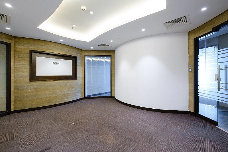 Well-Located Business Space in Old Salata – National Museum