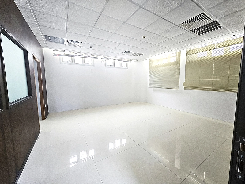  294 Sqm Semi-Fitted Office for Rent in C- ring road