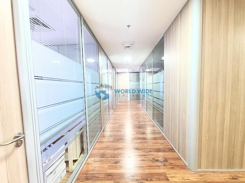 Luxury Office Space With Services - Lusail