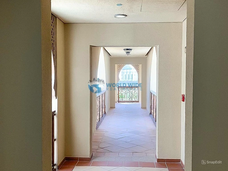 Stunning 1‑BHK Fully Fitted Apt with Porto Arabia Water View