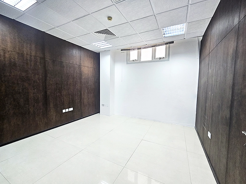  294 Sqm Semi-Fitted Office for Rent in C- ring road