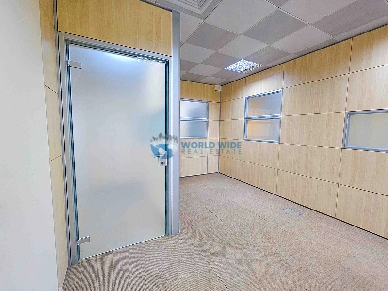 Unlock the Ideal Commercial Property to Propel Your Business to New Heights!