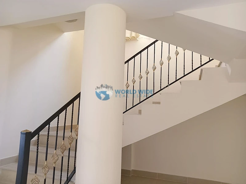 3 BHK Compound Villa For Rent - With Play area