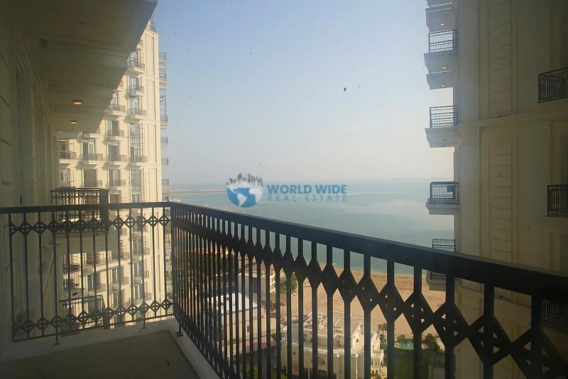 Spacious 2 Bedroom Apartment with Balconies