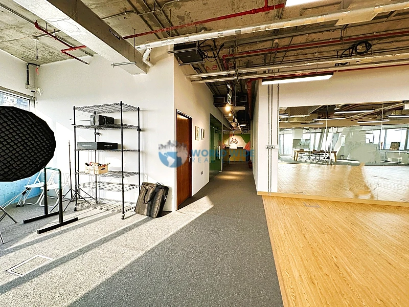 250 SQM Fully Furnished Office for Rent in Lusail – Prime Commercial Space