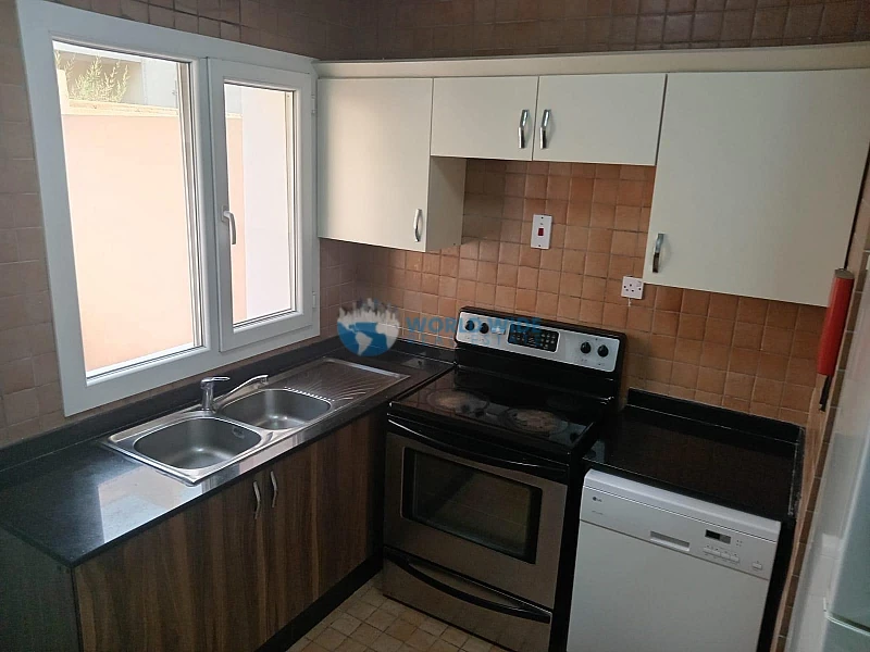 Charming 2-Bedroom Ground Floor Villa - Abo Hamour