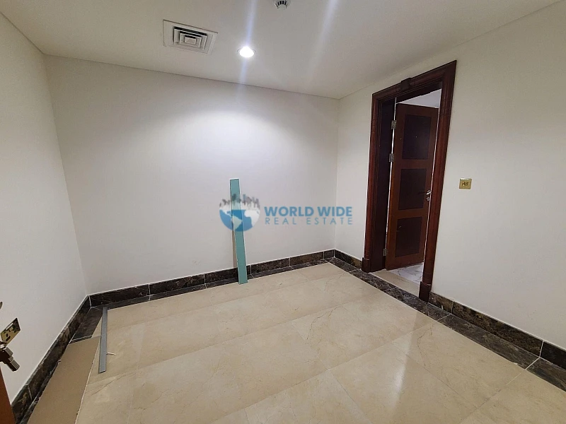 3 bedroom duplex apartment for rent in Fox Hills