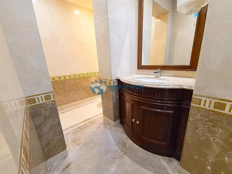 The Most Exclusive & Luxury Office In Qatar