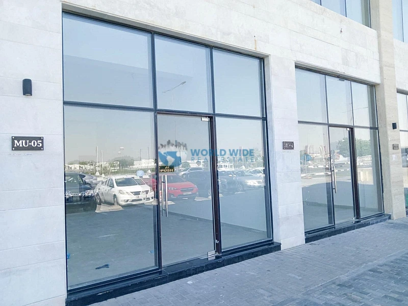 Contemporary Shop for Rent in Prime Location