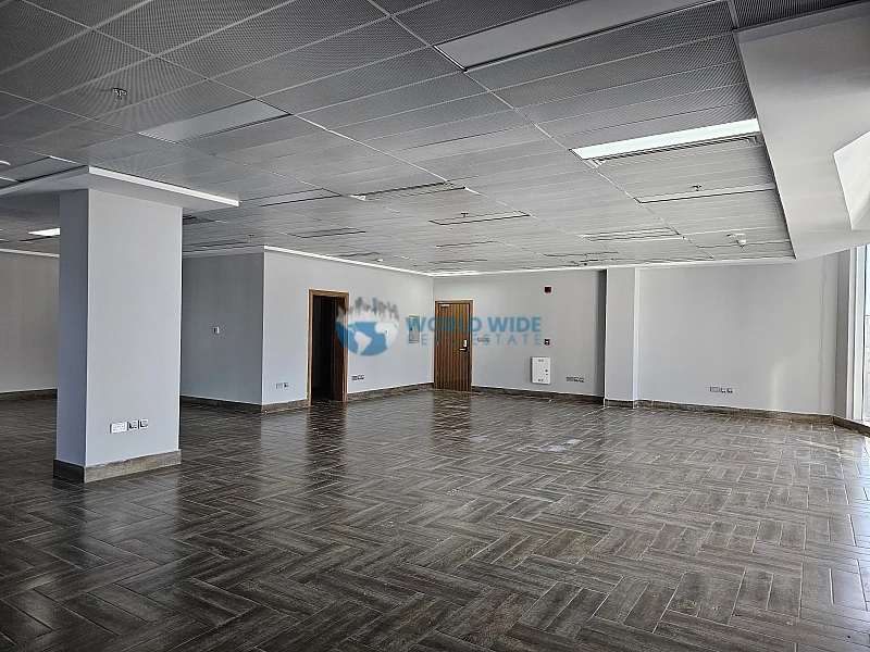 183 SQM SEMI-FITTED OFFICE FOR RENT – 1 MONTH FREE!