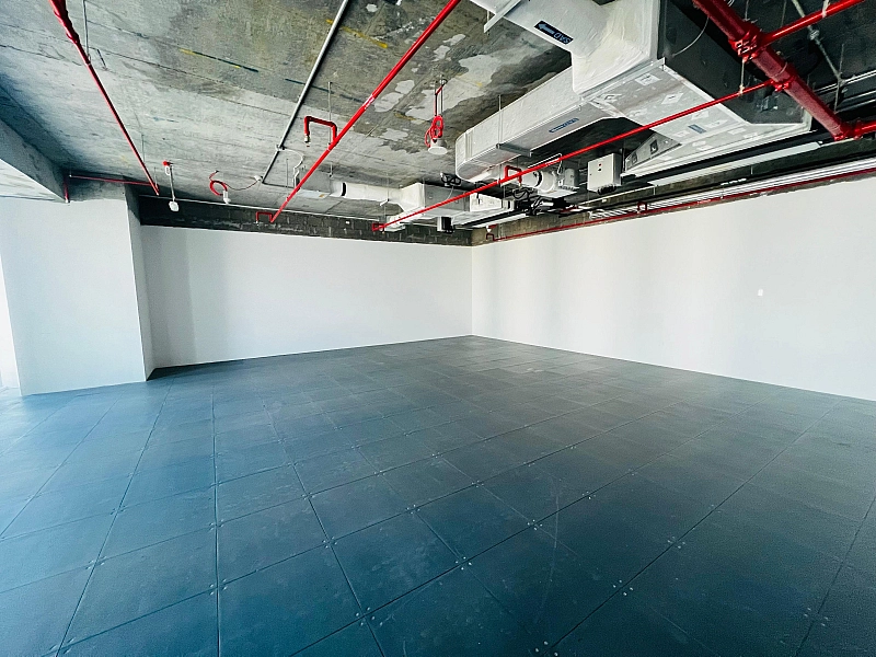 Core & Shell Office Space Available – Lusail Marina